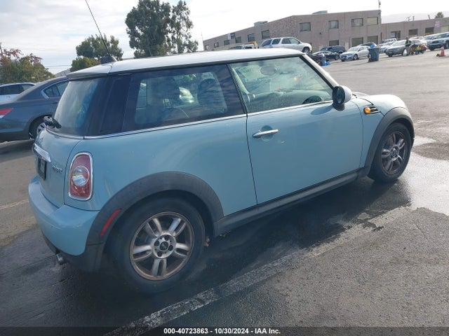 2013 MINI HARDTOP WMWSU3C58DT546472 Photo 3