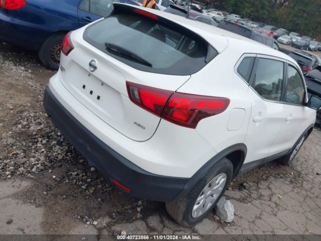 JN1BJ1CRXKW340068 Nissan Rogue Sport S