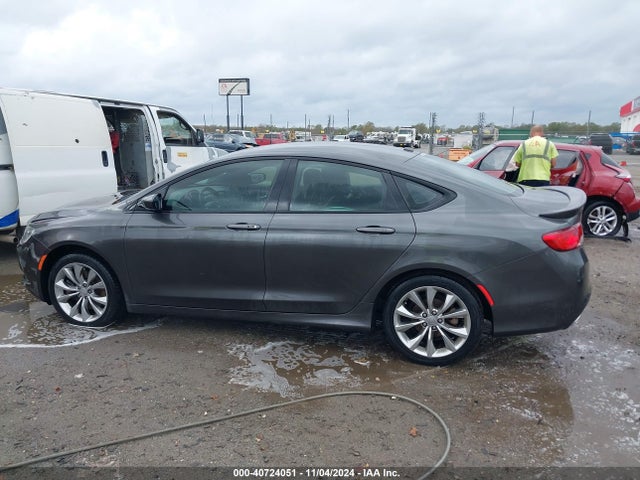 1C3CCCBG7FN672489 Chrysler 200 S