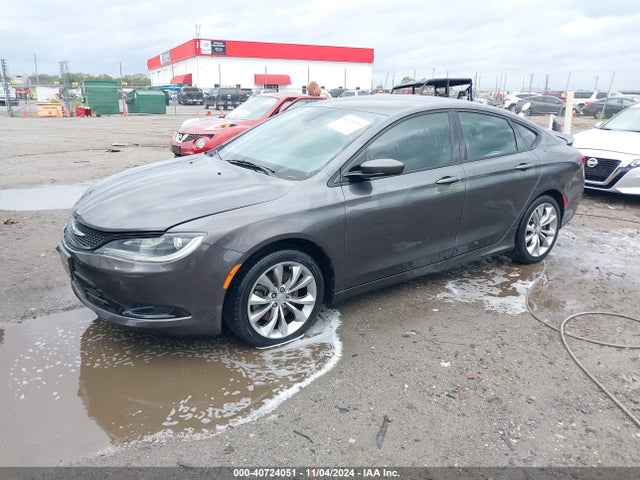 1C3CCCBG7FN672489 Chrysler 200 S