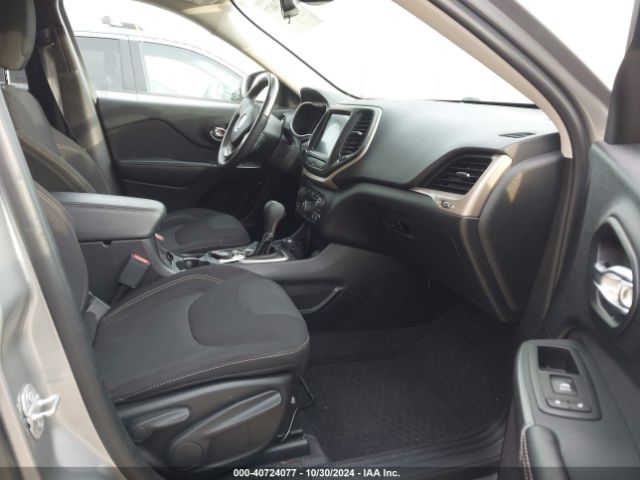 1C4PJMCS4HW506486 Jeep Cherokee Latitude 4x4