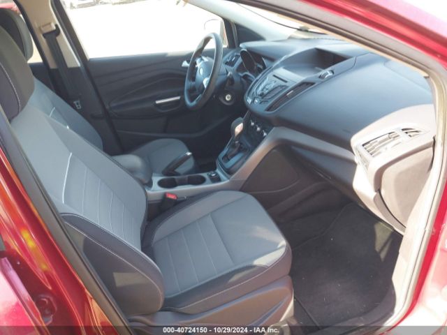 1FMCU9GX7EUB92053 Ford ESCAPE SE