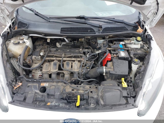 Ford FIESTA SE 2016 3FADP4BJXGM125546 Image 10