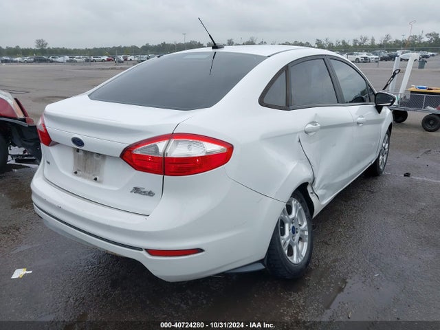 Ford FIESTA SE 2016 3FADP4BJXGM125546 Image 4