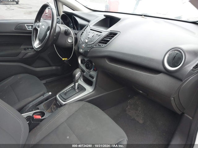 Ford FIESTA SE 2016 3FADP4BJXGM125546 Image 5