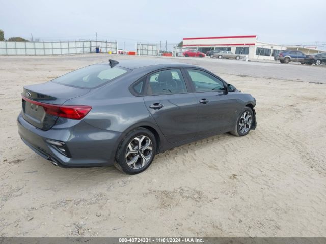 3KPF24AD3LE246369 KIA Forte Lxs