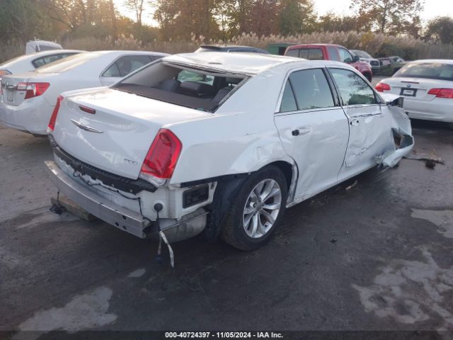 2C3CCAAG6FH868017 Chrysler 300 Limited