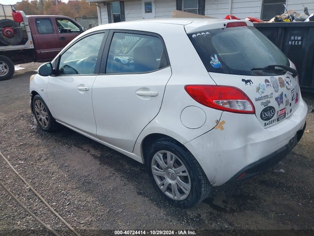 Mazda Mazda2 Sport 2014 JM1DE1KZXE0178400 Image 3