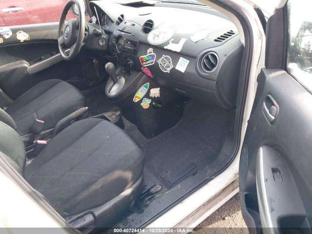 Mazda Mazda2 Sport 2014 JM1DE1KZXE0178400 Image 5