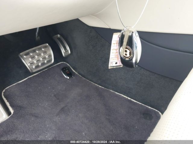 2019 BENTLEY BENTAYGA SJAAM2ZV2KC027805 Photo 10