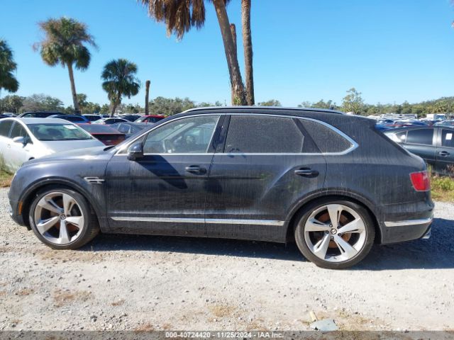 SJAAM2ZV2KC027805 Bentley Bentayga V8