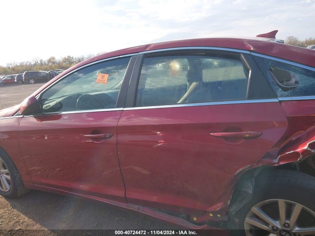 Hyundai SONATA SE 2015 5NPE24AF6FH147915 Image 13