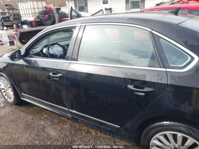 1VWBT7A33GC047384 Volkswagen Passat 1.8t Se
