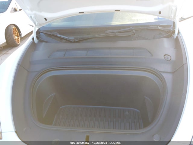 2023 TESLA MODEL Y 7SAYGAEE3PF594350 Photo 9
