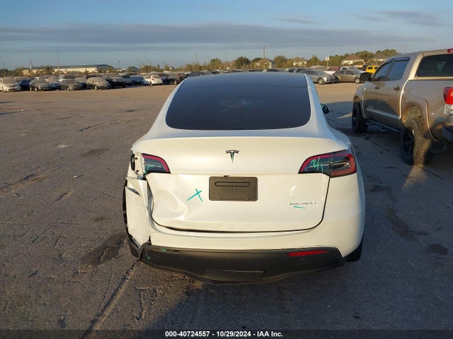 Tesla Model Y 2023 7SAYGAEE3PF594350 Image 16