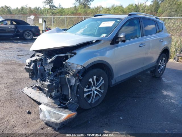 2T3ZFREV8GW247819 Toyota RAV4 LE