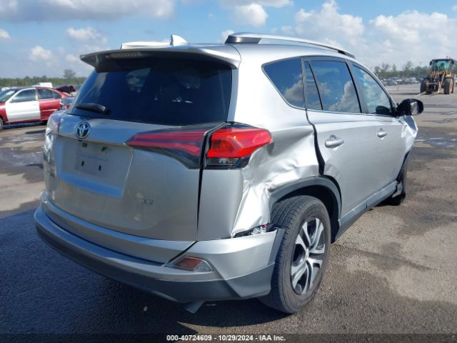 2T3ZFREV8GW247819 Toyota RAV4 LE