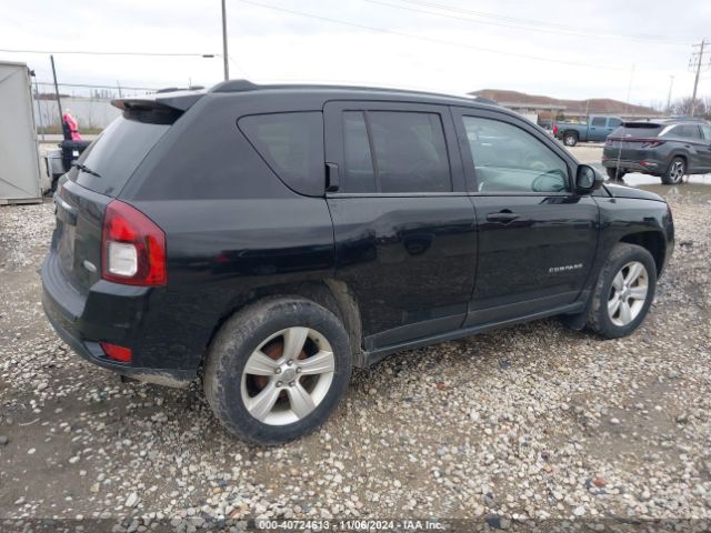 1C4NJCEB1ED699864 Jeep Compass Latitude