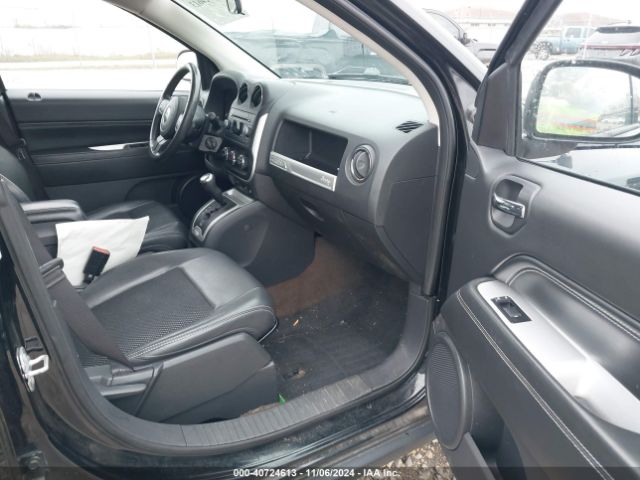1C4NJCEB1ED699864 Jeep Compass Latitude