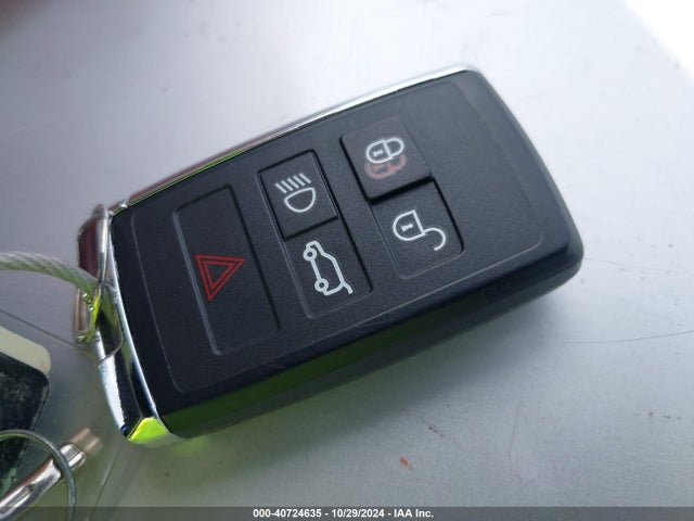 SALYL2EX8SA398494 Land Rover Range Rover Velar P250 Dynamic Se