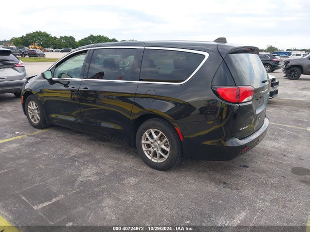 2C4RC1CG4NR226584 Chrysler Voyager Lx