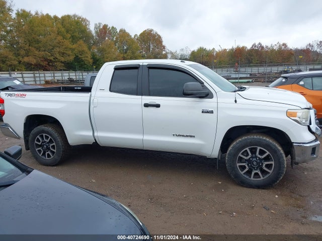 5TFUW5F15EX327506 Toyota Tundra Sr5 5.7l V8