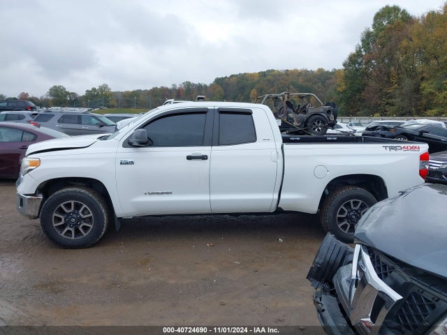 5TFUW5F15EX327506 Toyota Tundra Sr5 5.7l V8