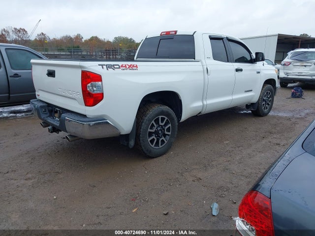 5TFUW5F15EX327506 Toyota Tundra Sr5 5.7l V8