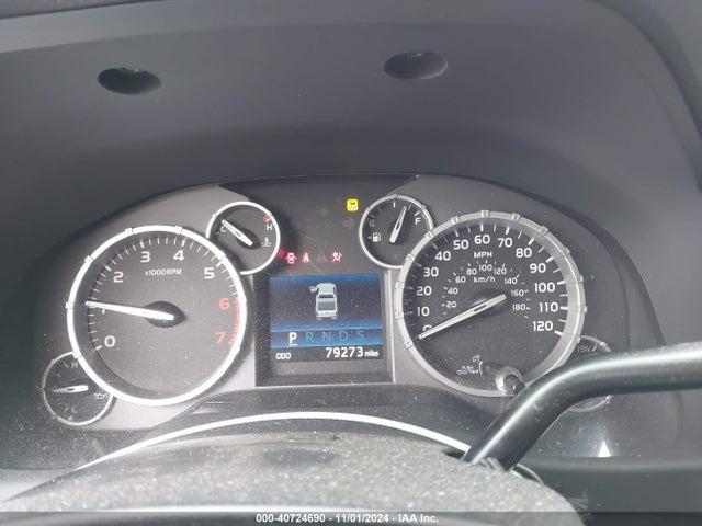 5TFUW5F15EX327506 Toyota Tundra Sr5 5.7l V8