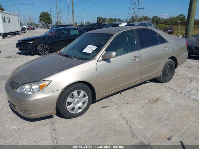40724727 :رقم المزاد ، 4T1BE32K43U124176 vin ، 2003 Toyota Camry Le مزاد بيع