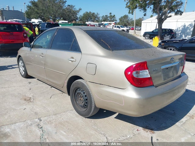40724727 :رقم المزاد ، 4T1BE32K43U124176 vin ، 2003 Toyota Camry Le مزاد بيع