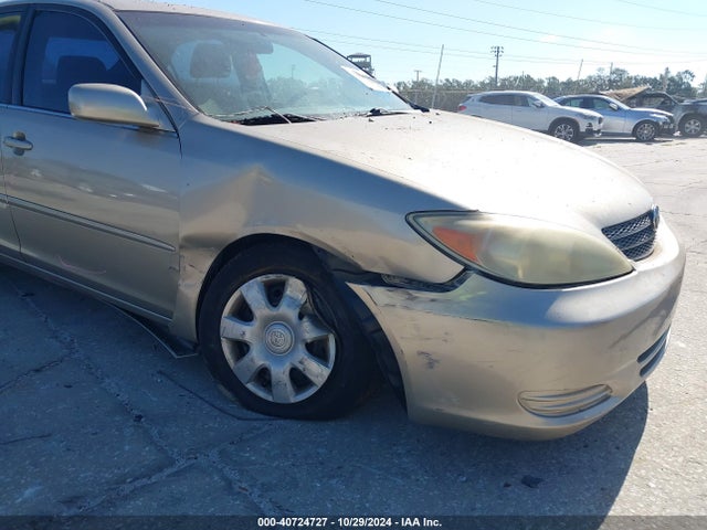 40724727 :رقم المزاد ، 4T1BE32K43U124176 vin ، 2003 Toyota Camry Le مزاد بيع