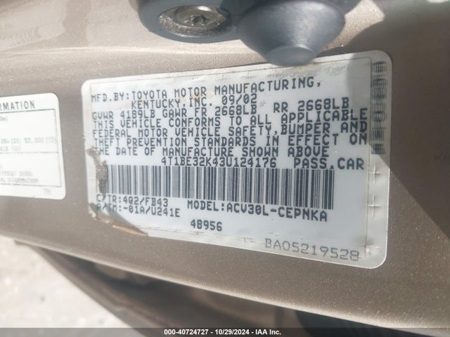 40724727 :رقم المزاد ، 4T1BE32K43U124176 vin ، 2003 Toyota Camry Le مزاد بيع