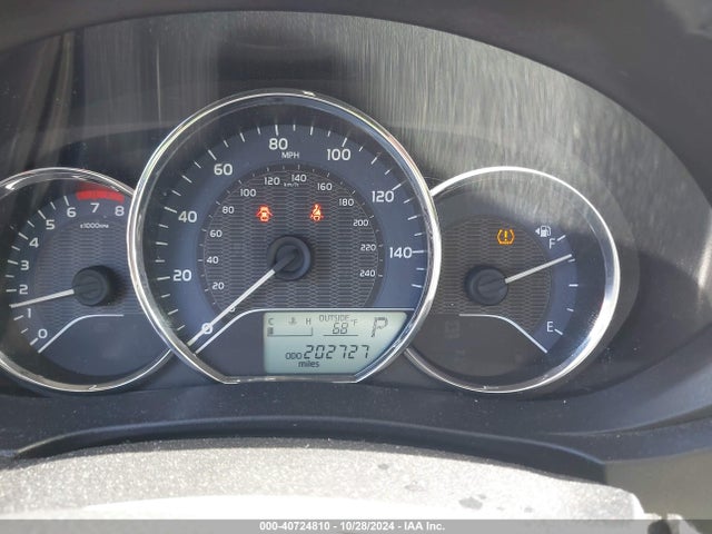 2T1BURHE1ECO38917 Toyota Corolla Le Plus