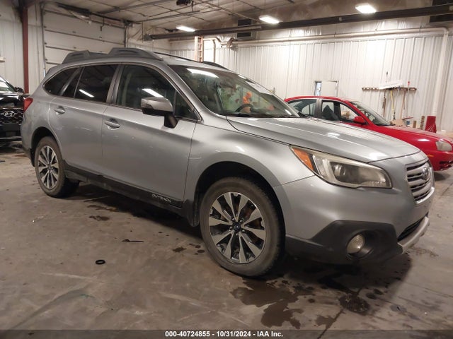 Subaru Outback 2.5i Limited 2015 4S4BSBJC8F3242819 Image 1