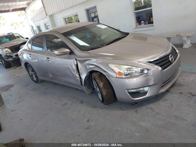 Nissan Altima 2.5 S 2015 1N4AL3AP8FC499703 Image 13