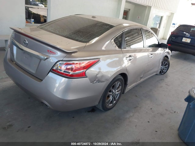 Nissan Altima 2.5 S 2015 1N4AL3AP8FC499703 Image 4
