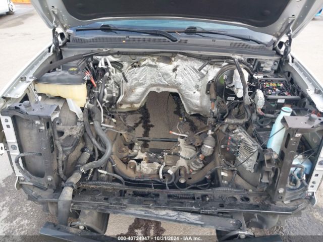 1GNSKCKJXJR179386 Chevrolet Tahoe Premier