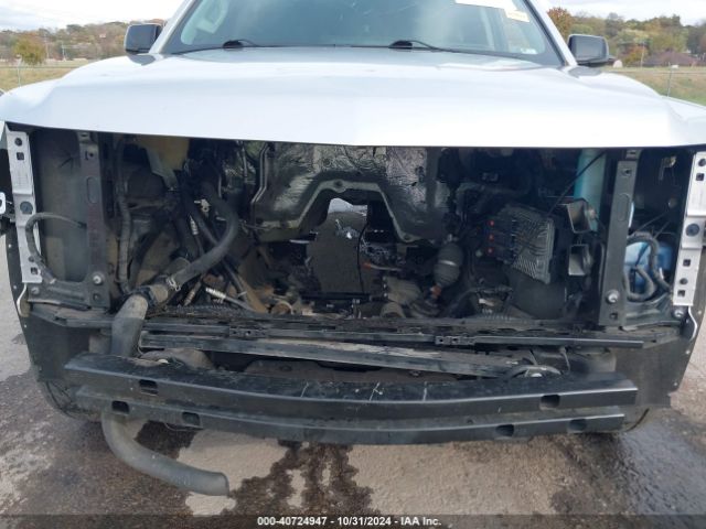1GNSKCKJXJR179386 Chevrolet Tahoe Premier