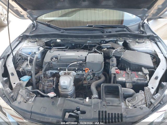 Honda ACCORD LX 2017 1HGCR2F32HA055041 Image 10