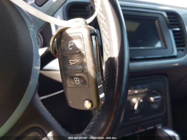 3VWJ17AT9EM666620 Volkswagen Beetle 1.8t