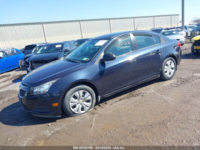 1G1PA5SG2E7329311 Chevrolet Cruze Ls Auto
