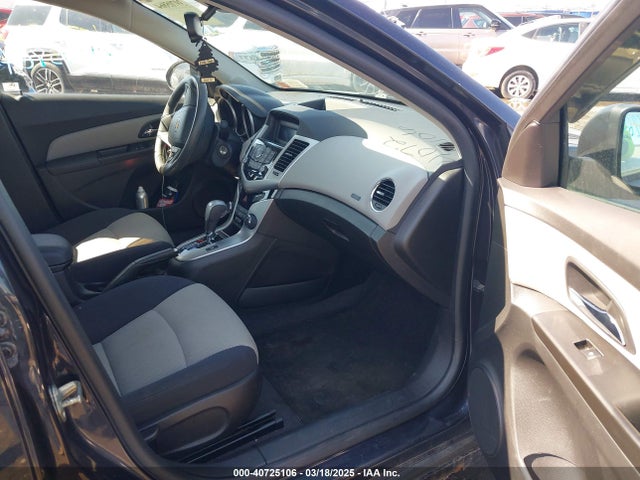 1G1PA5SG2E7329311 Chevrolet Cruze Ls Auto
