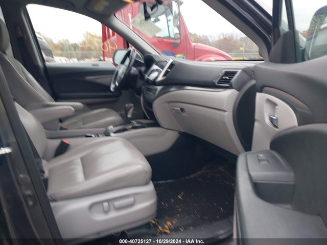 Honda Ridgeline Rtl-t 2017 5FPYK3F67HB008966 Image 5