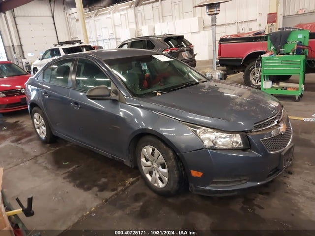 2014 1G1PA5SG9E7133348 main image