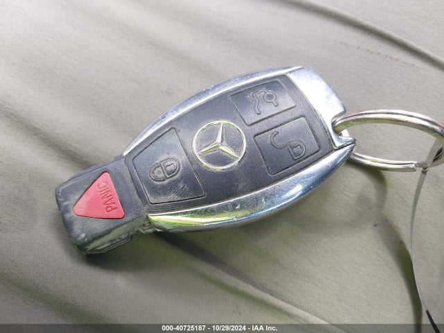 55SWF4KB4FU032389 Mercedes-Benz C 300 4matic/luxury 4matic/sport 4matic