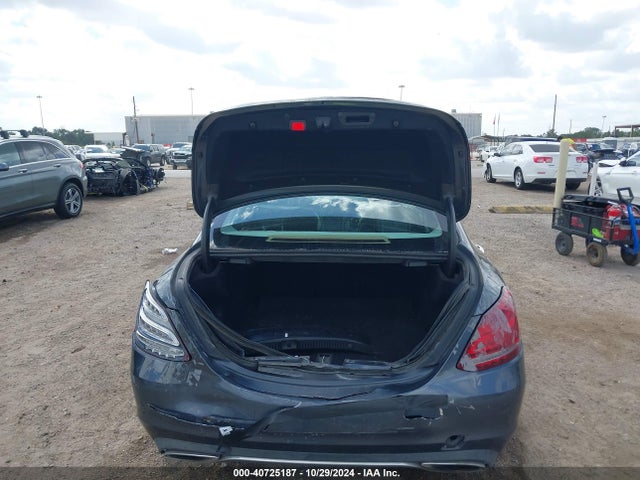 55SWF4KB4FU032389 Mercedes-Benz C 300 4matic/luxury 4matic/sport 4matic