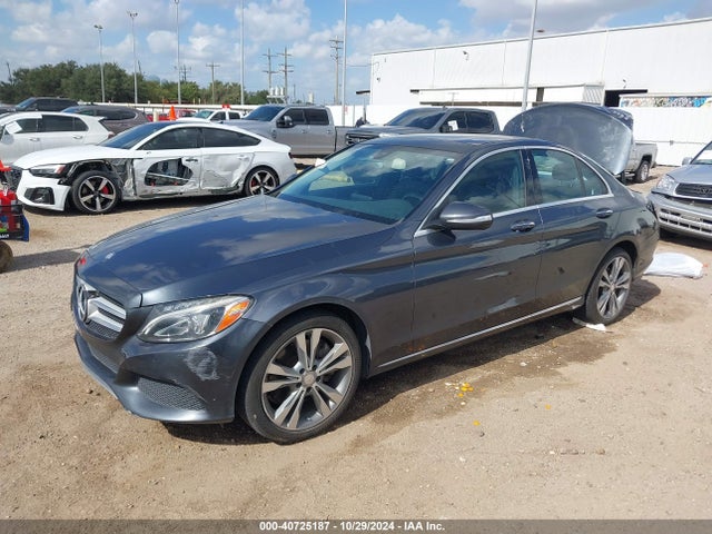 55SWF4KB4FU032389 Mercedes-Benz C 300 4matic/luxury 4matic/sport 4matic