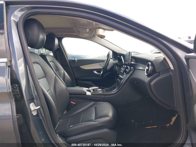 55SWF4KB4FU032389 Mercedes-Benz C 300 4matic/luxury 4matic/sport 4matic
