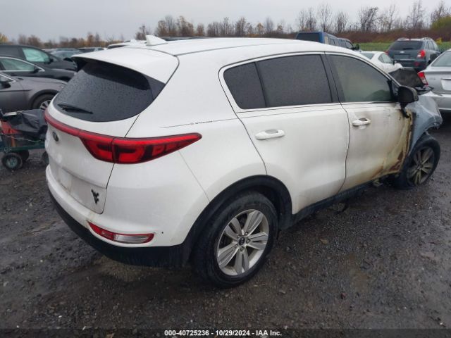 KNDPMCAC6H7251265 KIA Sportage Lx